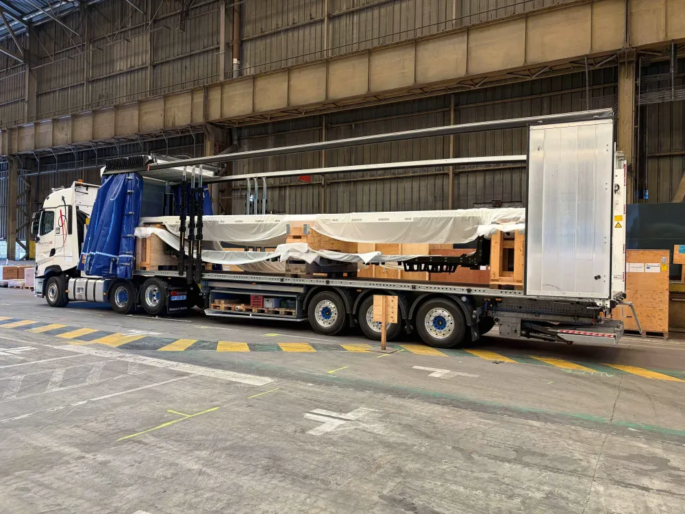 SEMI REMORQUE BACHEE GRANDE LARGEUR